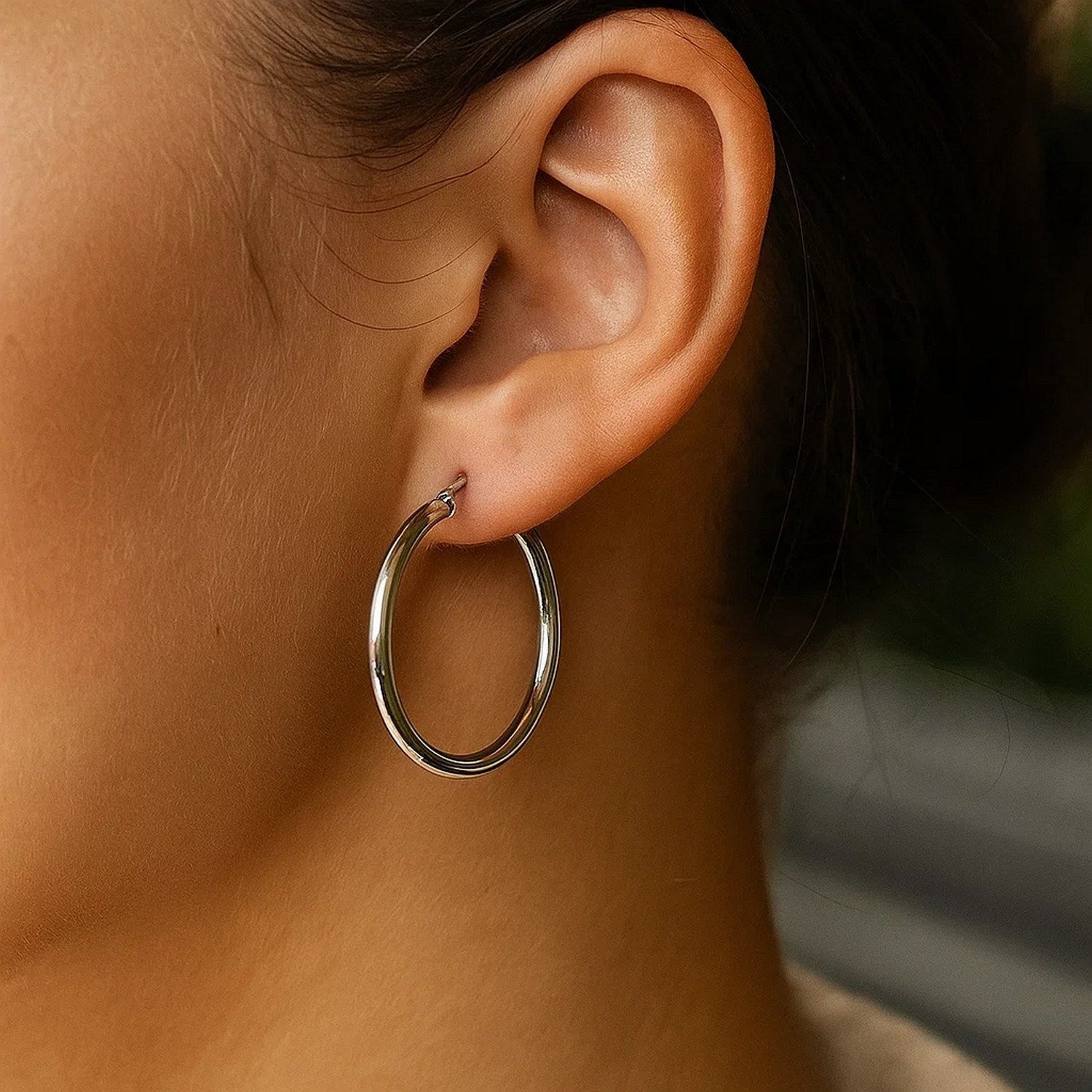 14k White Gold Polished Hoop Earrings (3x30mm)