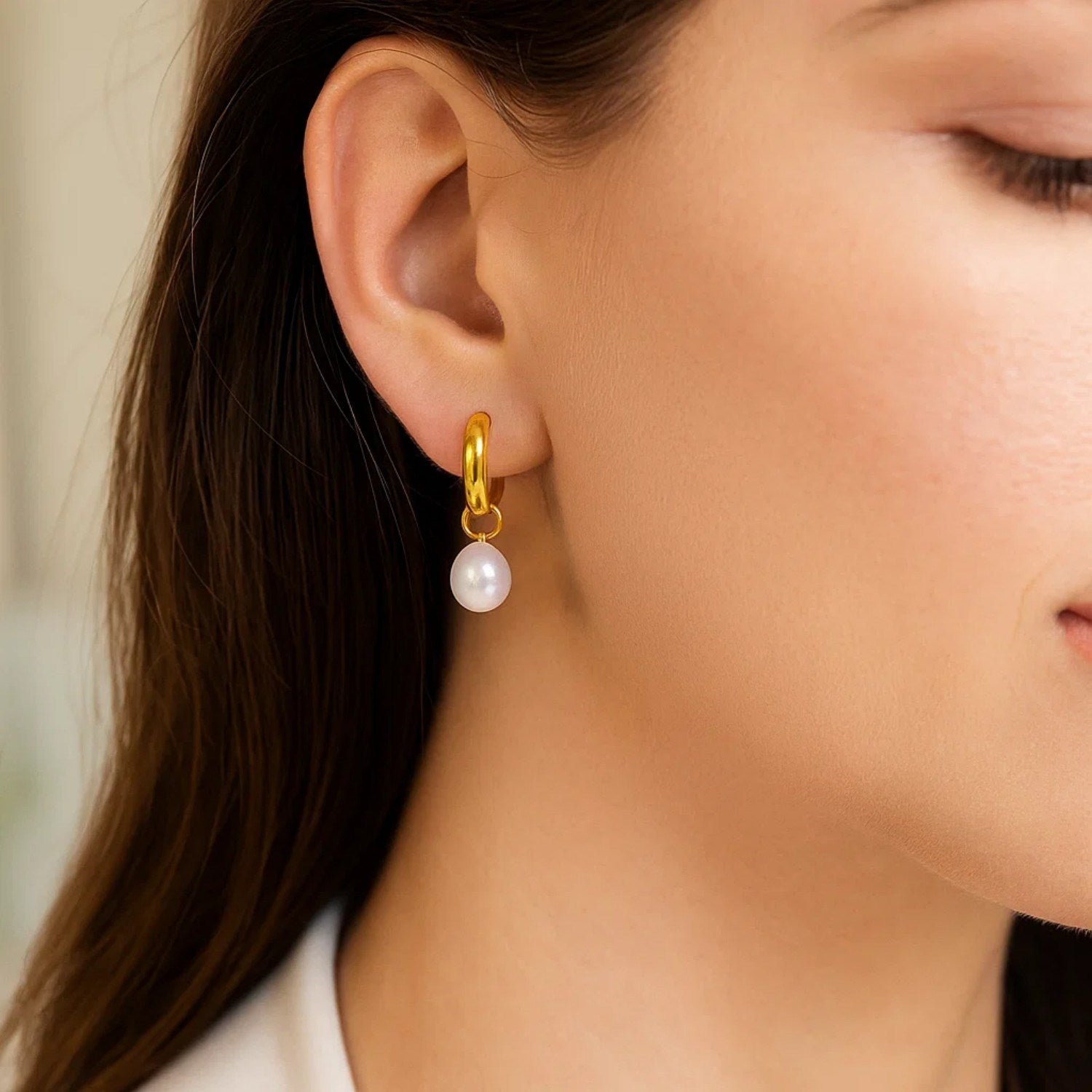 14k Yellow Gold Small Hoop Earrings with Pearls