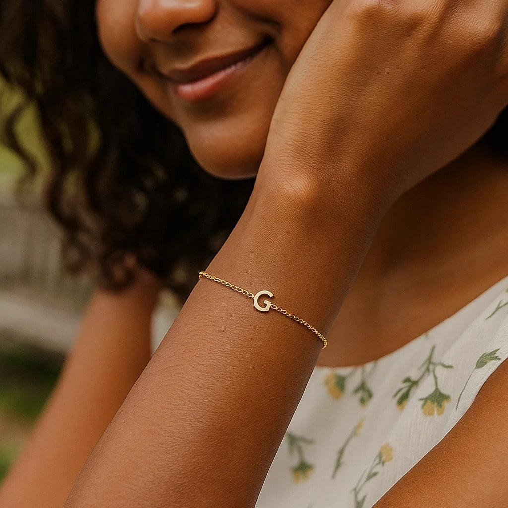14K Yellow Gold Mini Initial G Bracelet