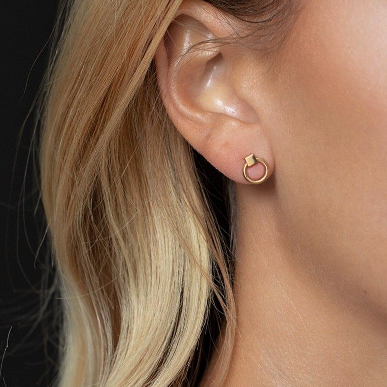 14K Yellow Gold Open Circle Stud Earrings