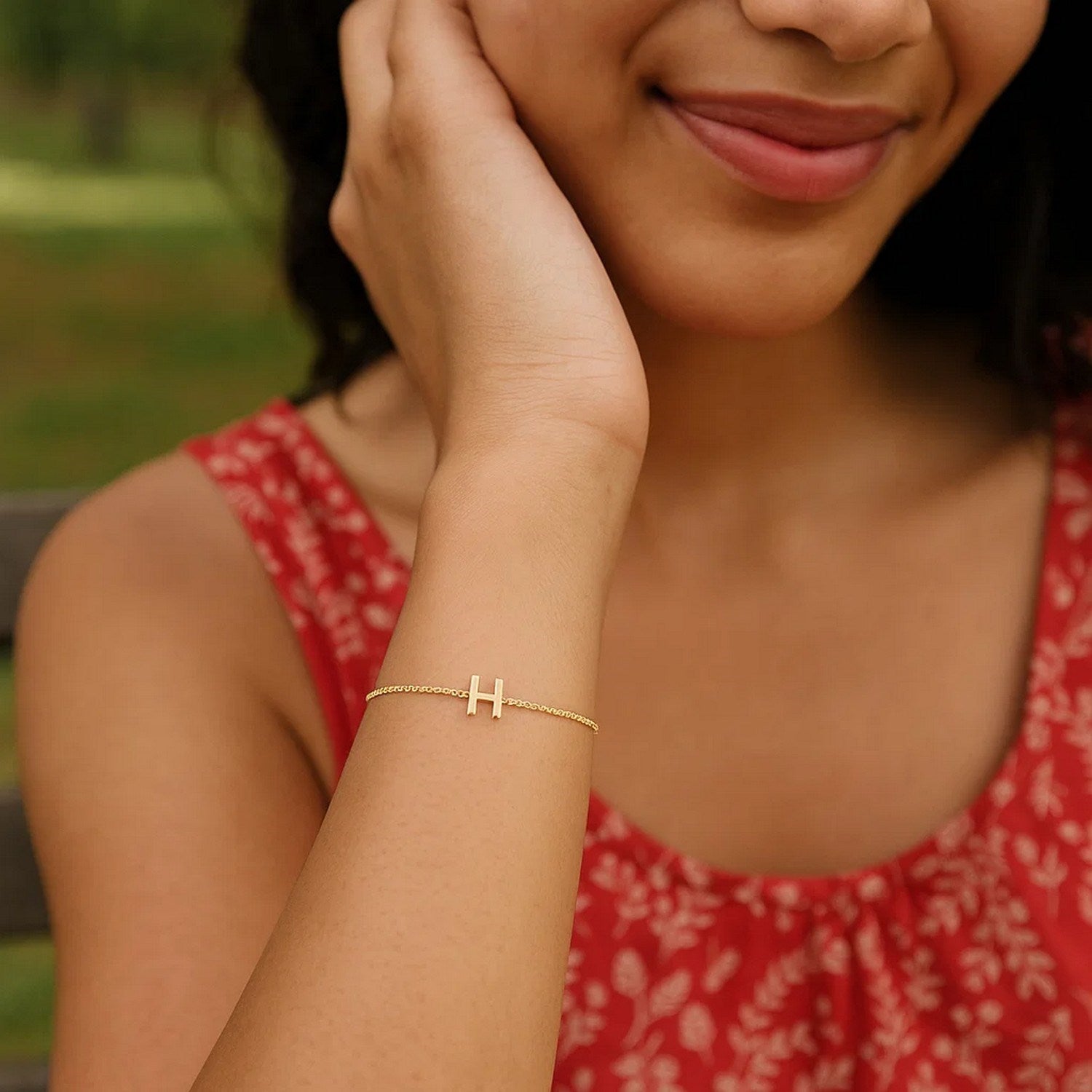 14K Yellow Gold Mini Initial H Bracelet