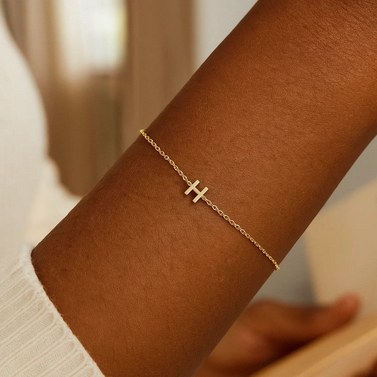 14K Yellow Gold Mini Initial H Bracelet